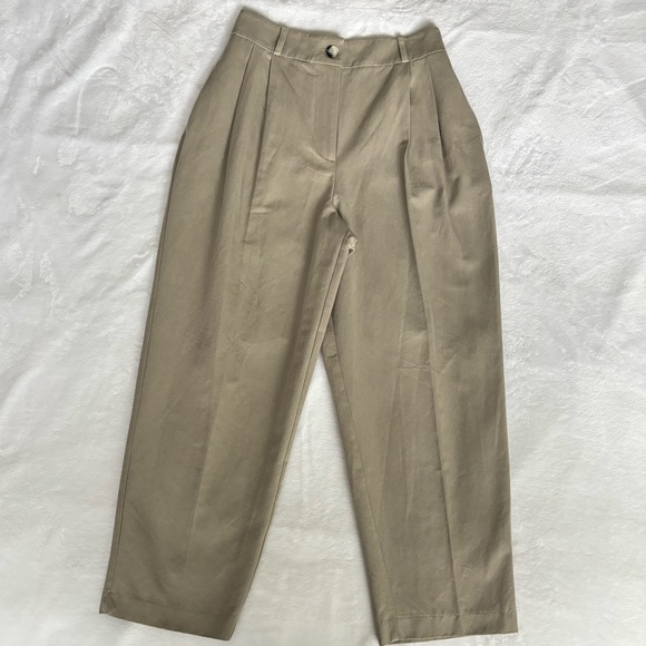 Zara Pants - ZARA High Waisted Pleated Carrot Leg Cropped Trousers--NWT--S
